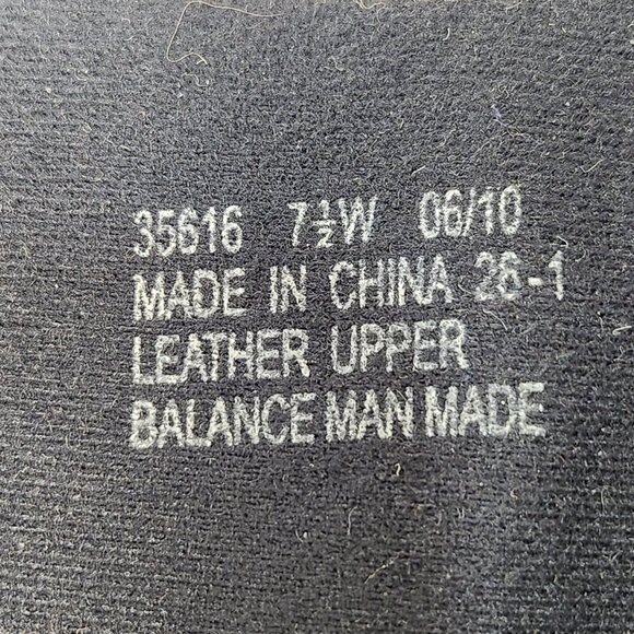 Brand new in box, Clarks Bendable, Navy blue suede, side zip. Sz 7.5 - Picture 8 of 8